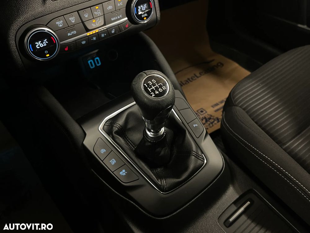 Ford Focus 1.0 EcoBoost MHEV Titanium - 22