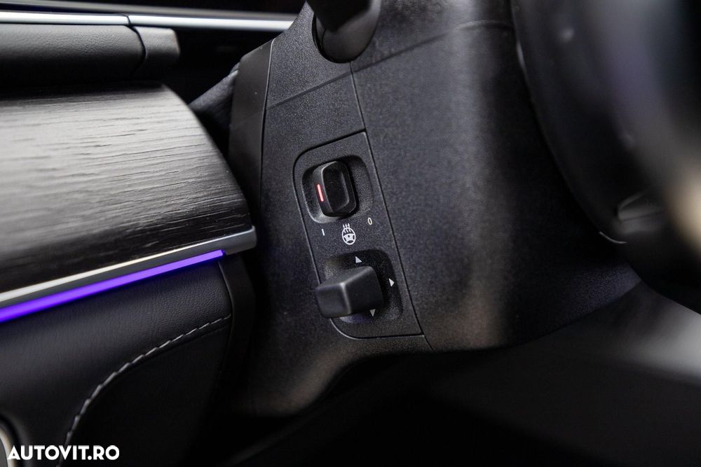 Mercedes-Benz GLE Coupe AMG 53 PHEV - 31