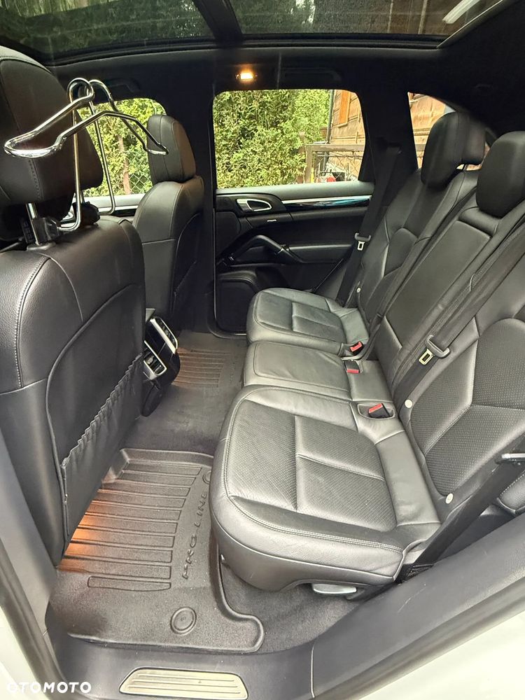 Porsche Cayenne Standard - 13