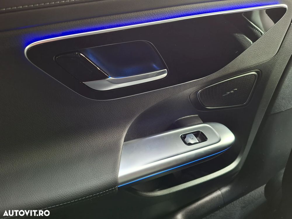 Mercedes-Benz C 300 e 9G-TRONIC AMG Line - 25