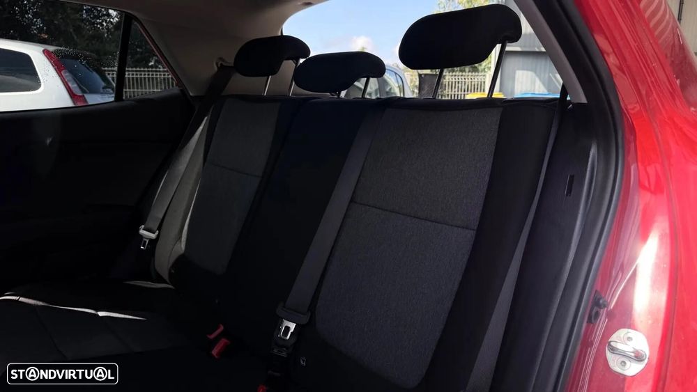 Kia Stonic 1.2 MPi Dynamic - 13