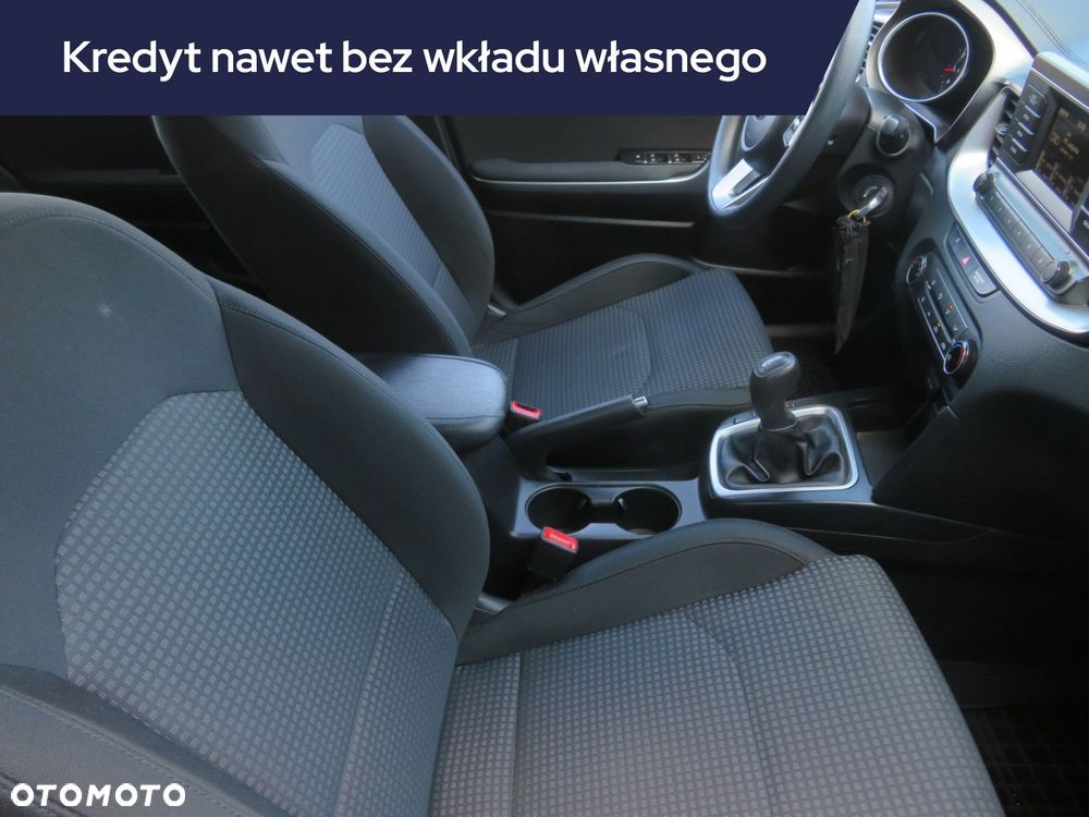 Kia Ceed - 11