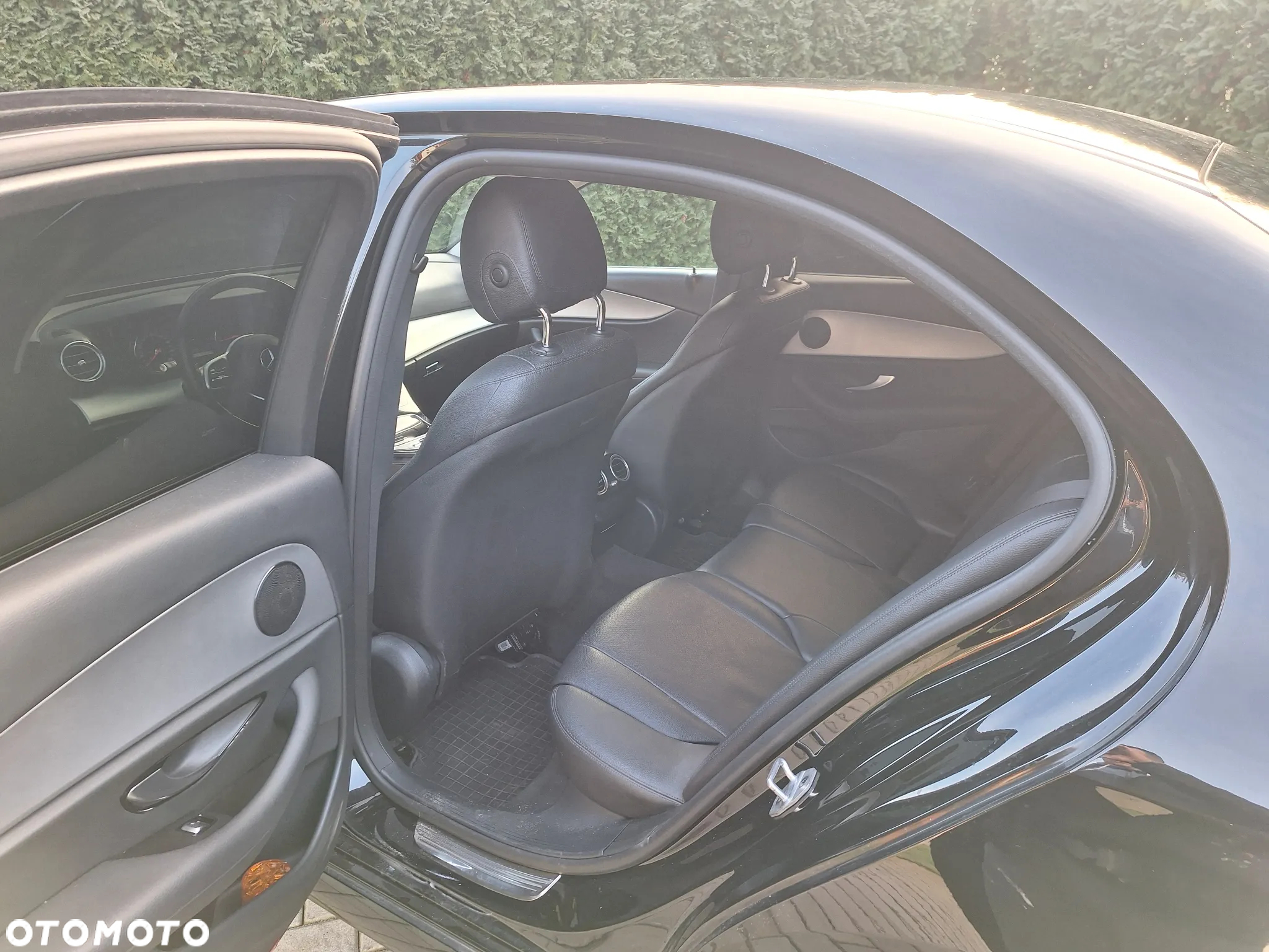 Mercedes-Benz Klasa E 220 d 9G-TRONIC - 12