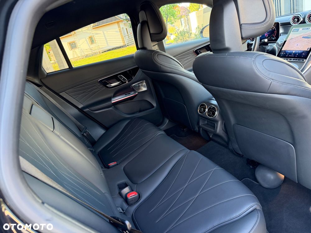 Mercedes-Benz GLC - 15
