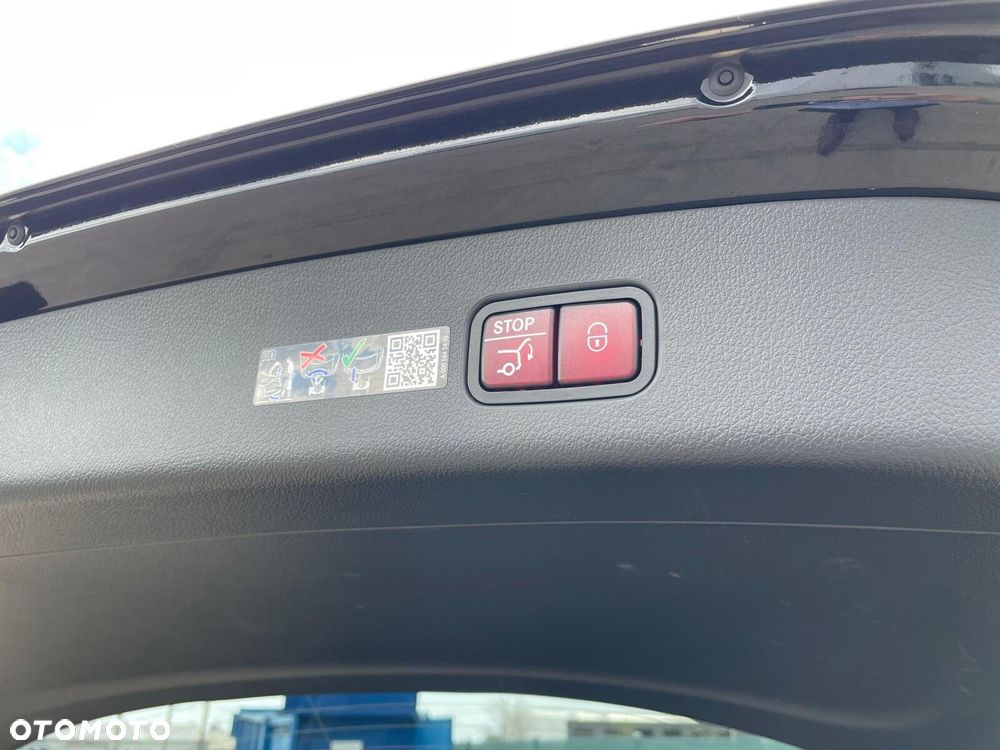 Mercedes-Benz GLC - 22