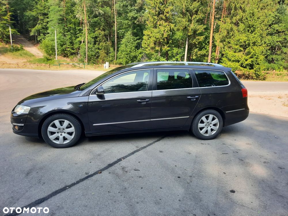 Volkswagen Passat 2.0 TDI DPF Highline - 9