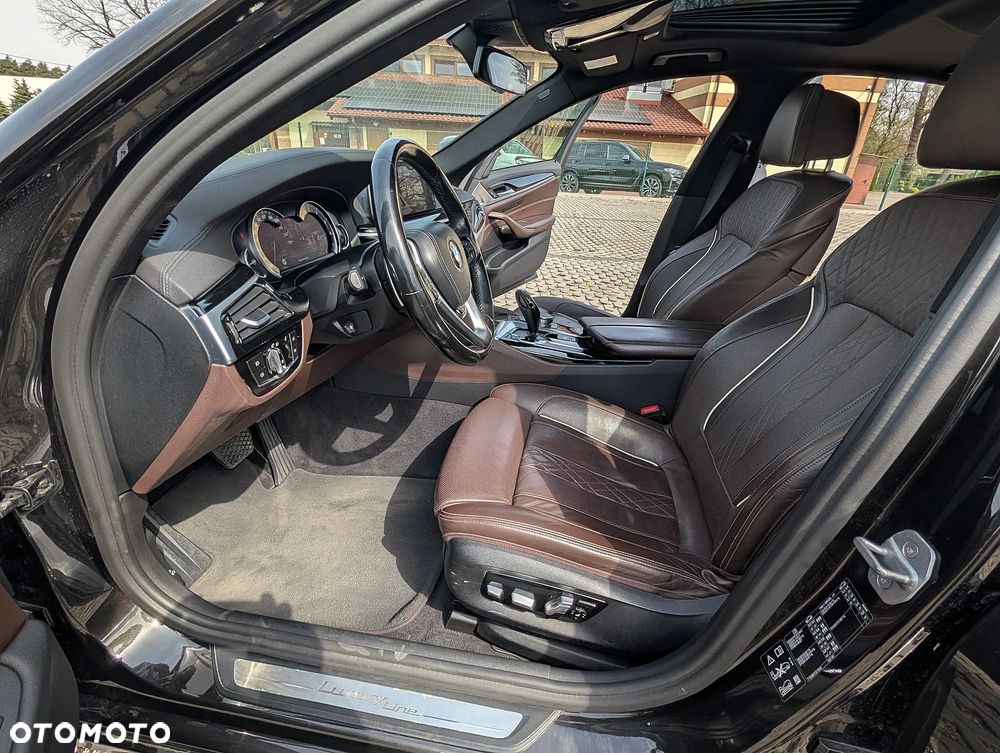 BMW Seria 5 530i Luxury Line - 21