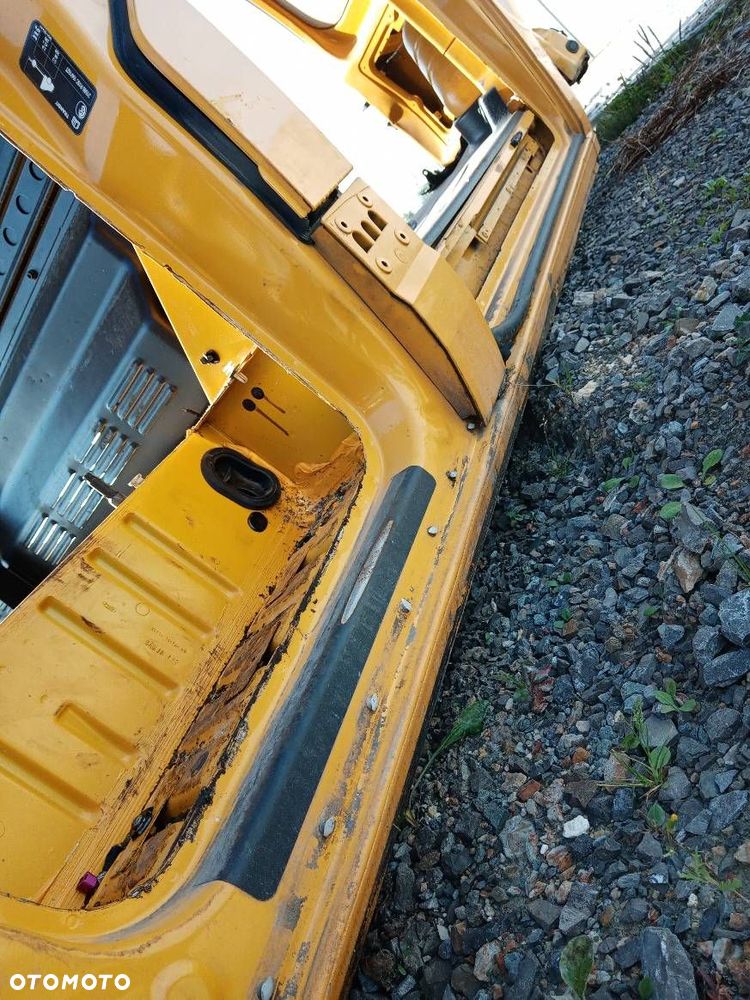 ĆWIARTKA LEWY PRZÓD PODŁUŻNICA TRANSIT CUSTOM MUT - 11