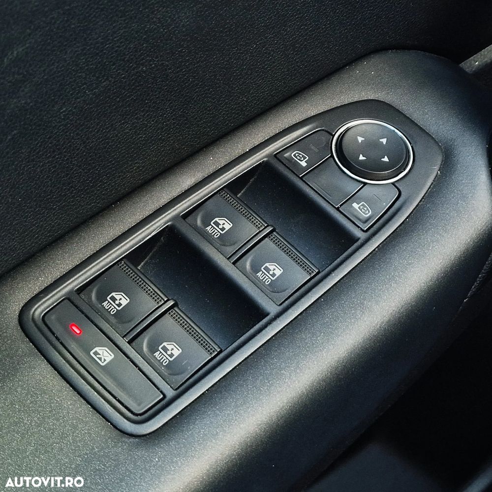 Renault Captur MHEV 140 Techno - 20