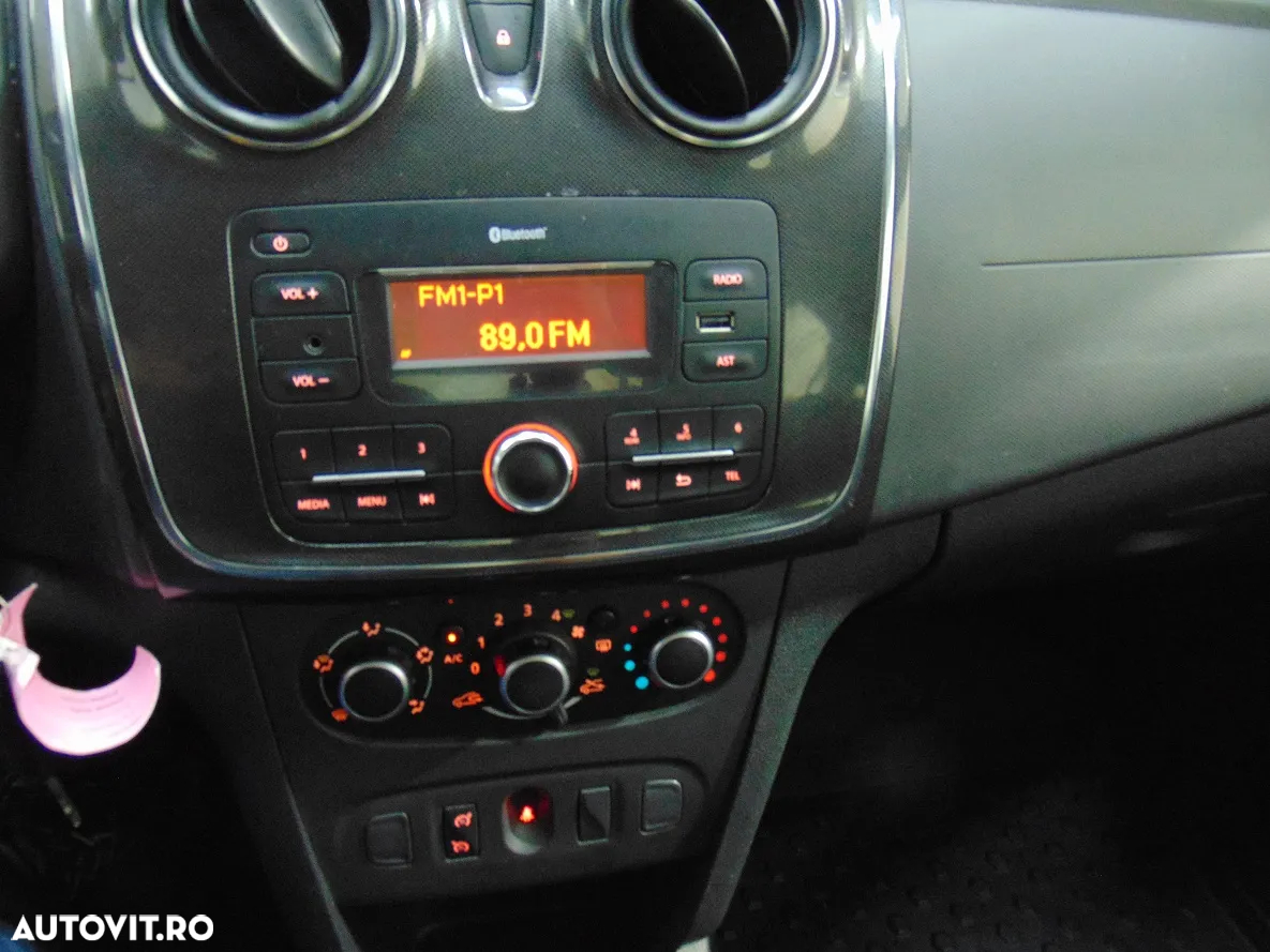 Dacia Logan 1.5 Blue dCi Laureate - 6