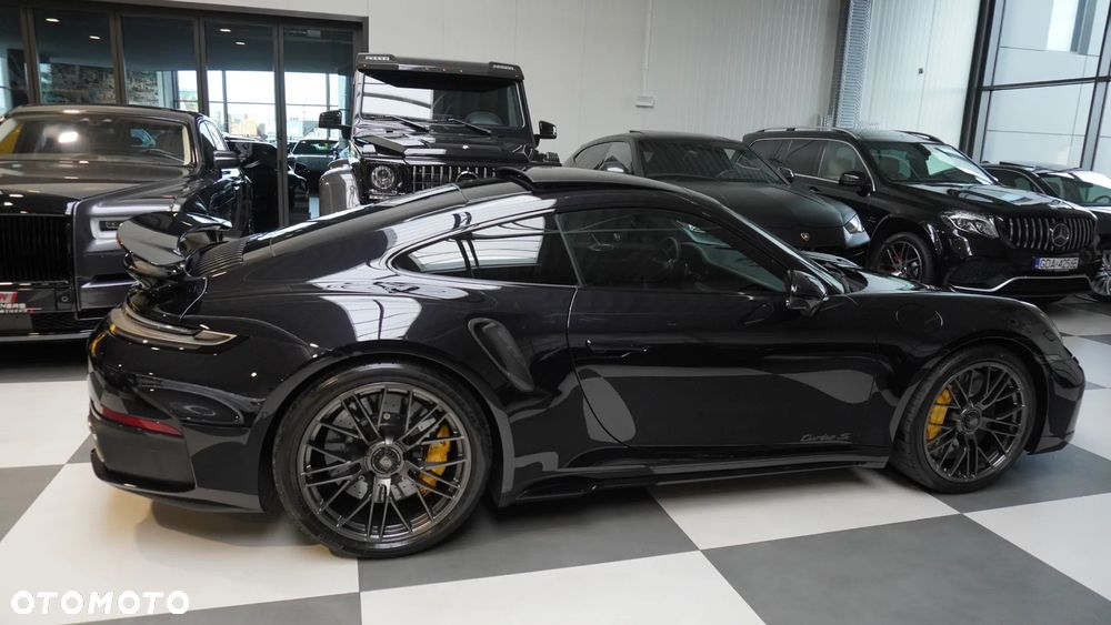 Porsche 911 Turbo S - 15