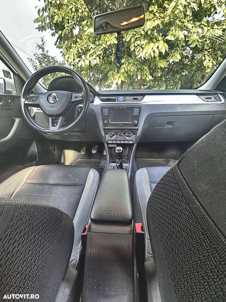 Skoda RAPID - 11
