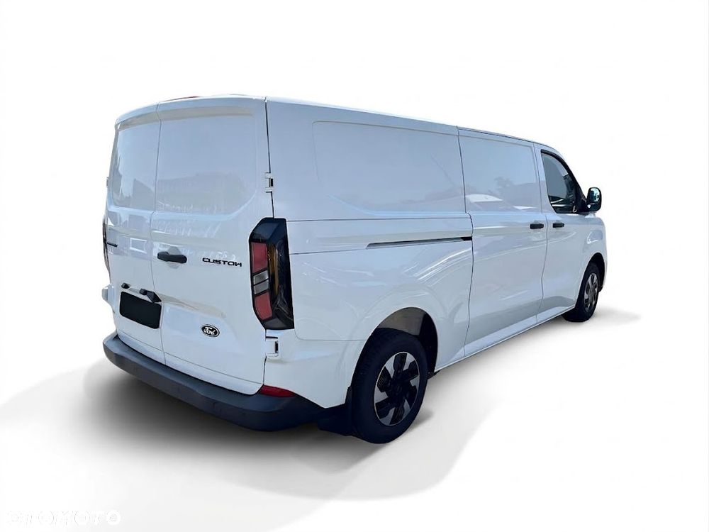 Ford Transit Custom Van L2H1 PHEV 232KM A1 Trend - 6