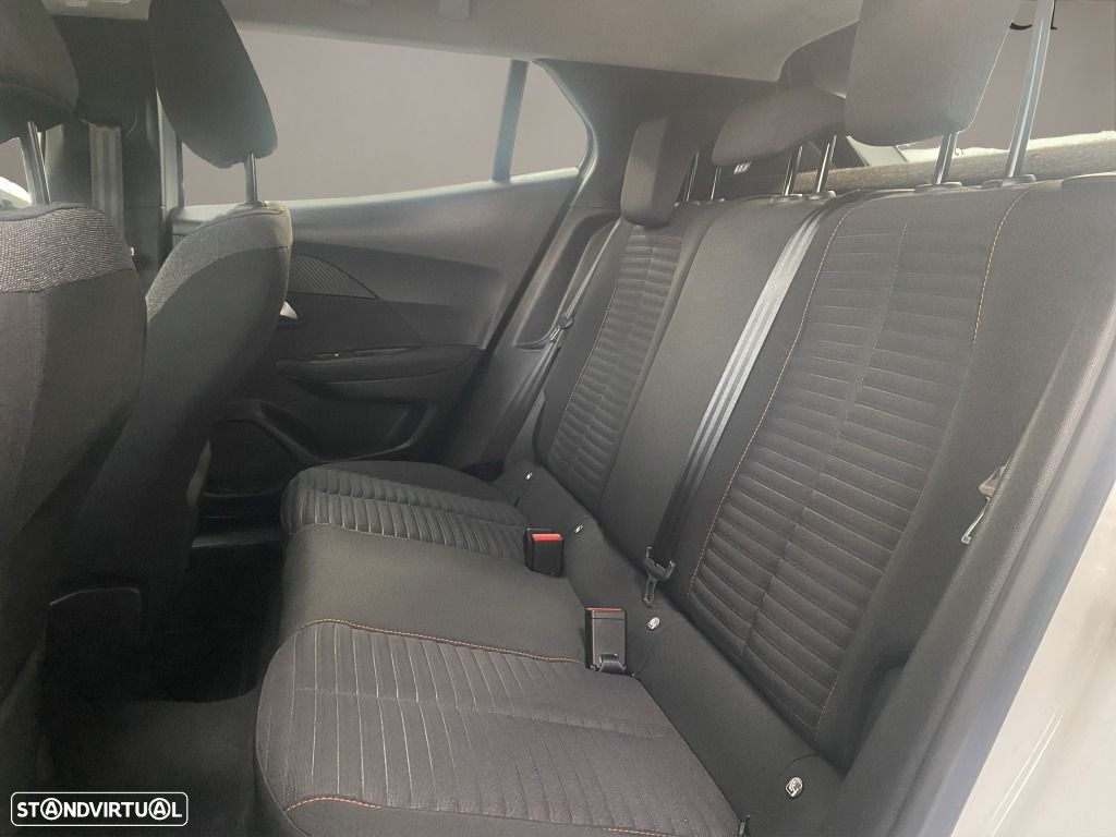 Peugeot 2008 1.2 PureTech Active - 12
