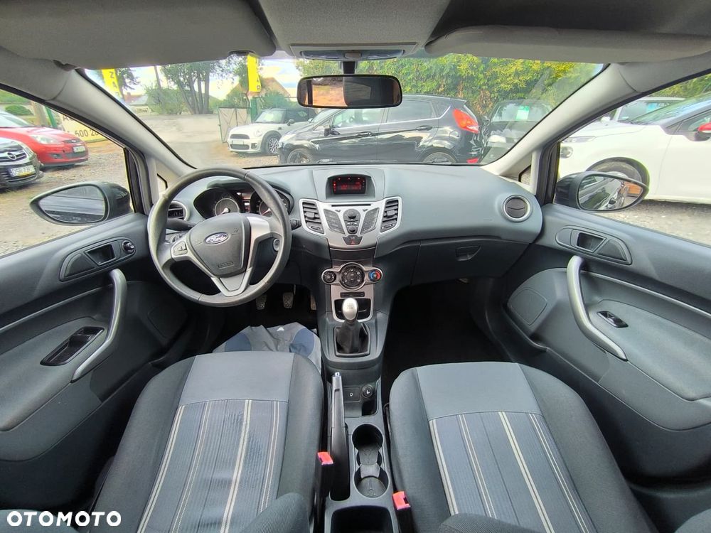 Ford Fiesta - 2