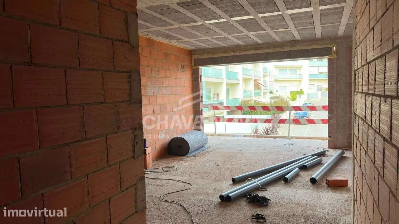 Apartamento T2 ao nível do 1º andar virado a Nascente! - Grande imagem: 5/27