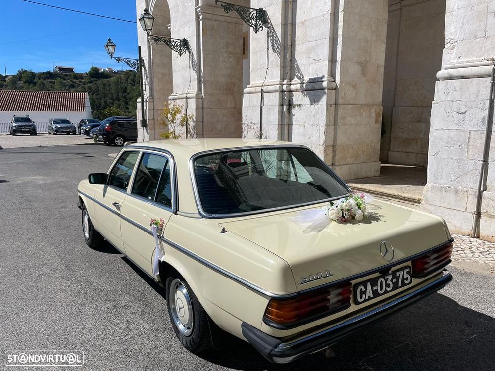 Mercedes-Benz W123 (1976-1986) - 25