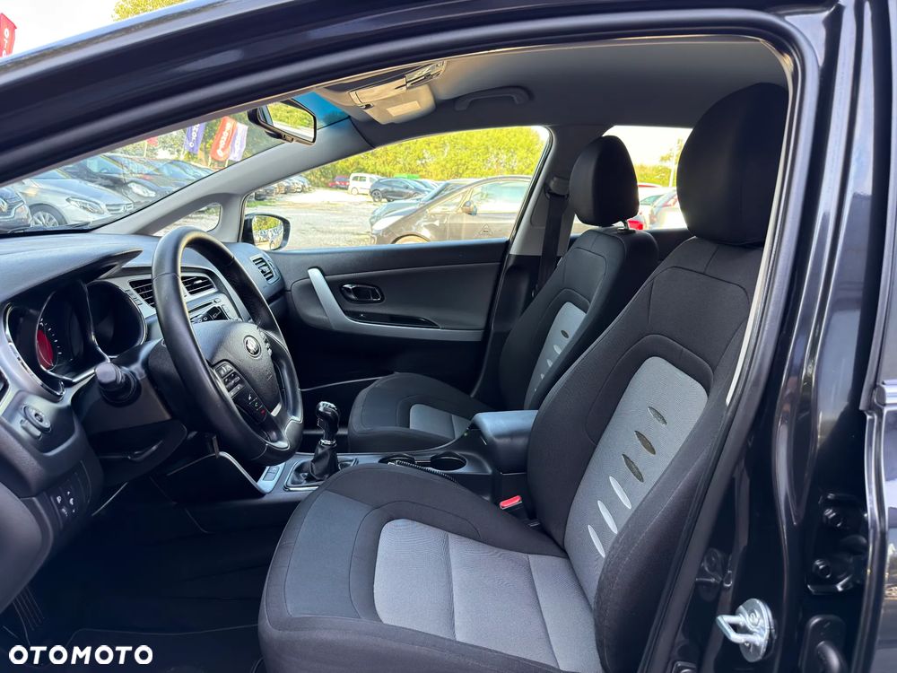 Kia Ceed 1.6 CRDi L - 27