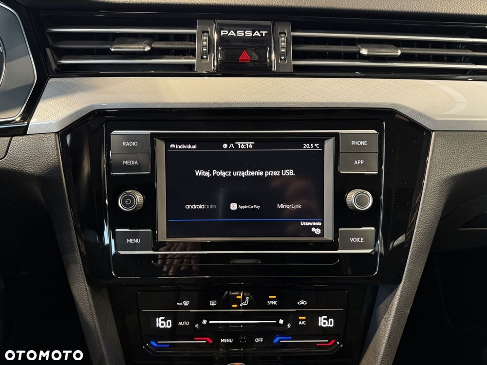 Volkswagen Passat - 24