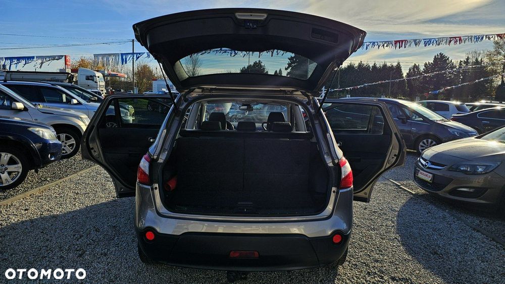 Nissan Qashqai+2 - 17