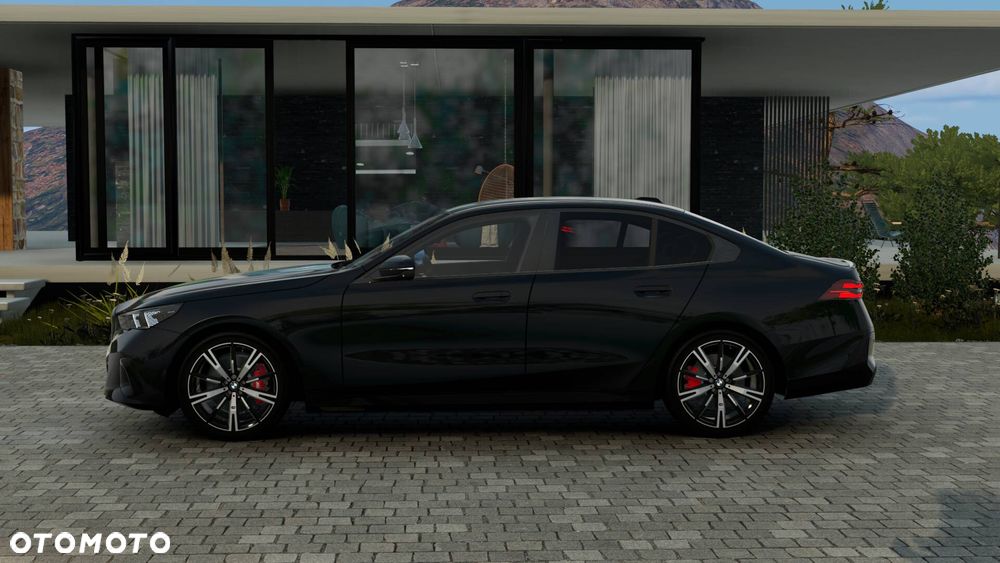 BMW Seria 5 520d xDrive - 4