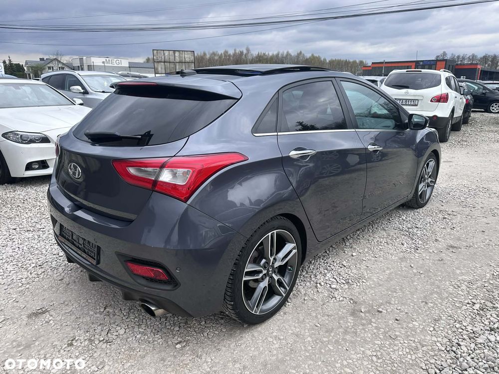 Hyundai i30 1.6 T GDI Turbo - 9