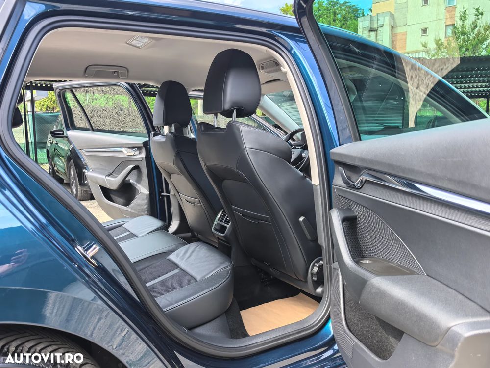 Skoda Octavia 2.0 TDI STYLE DSG - 8