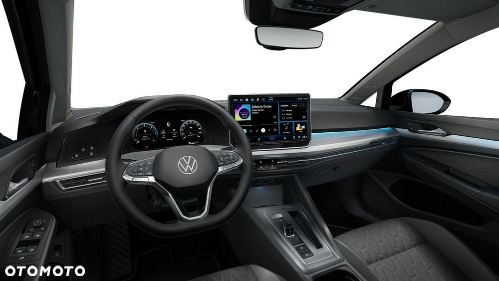 Volkswagen Golf - 10