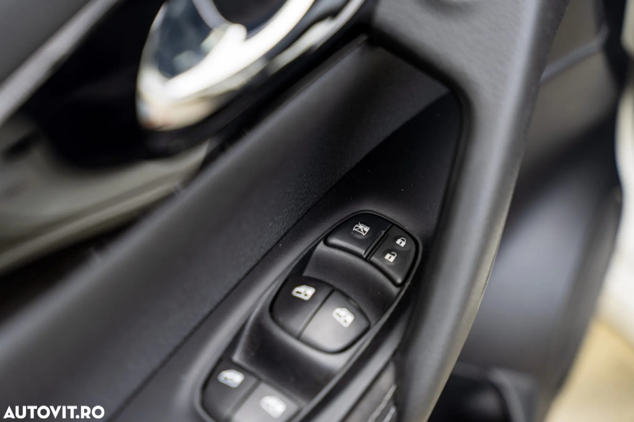 Nissan Qashqai 1.6 DCI N-Connecta - 31