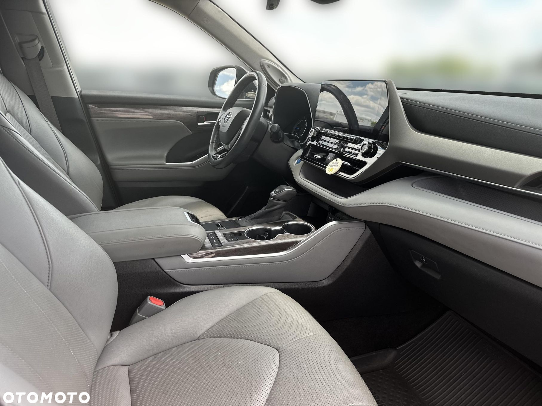 Toyota Highlander - 11
