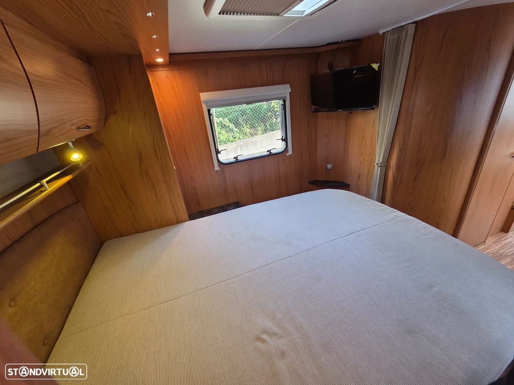 Burstner Aviano 725i cama central - 39