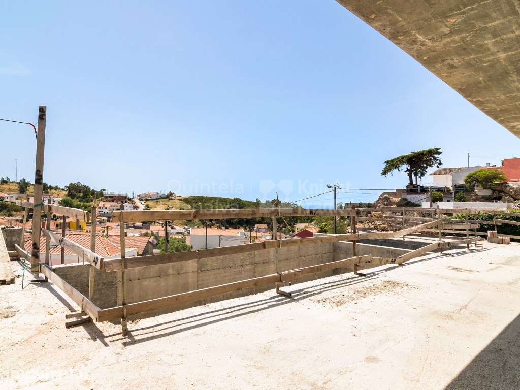 Moradia T4 com piscina, em construção na Malveira da Serra - Grande imagem: 4/50