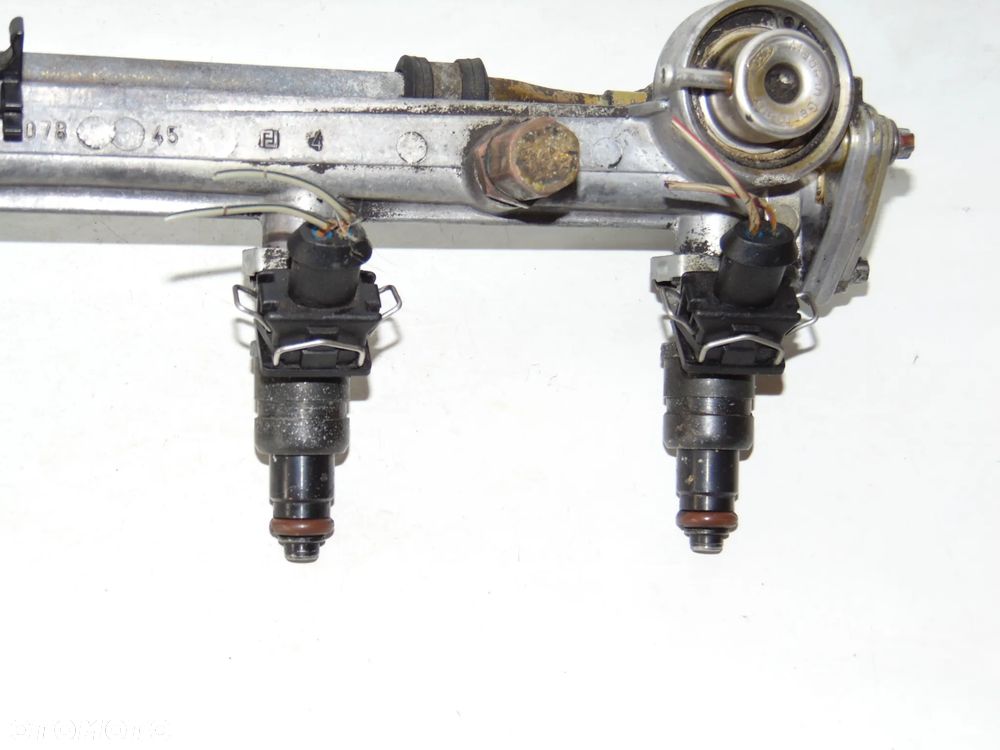 KOMPLET wtryski wtrysk wtryskiwacz paliwa 0000787423 Mercedes C Klasa W202 W124 benzyna 1.8 2.0 - 7