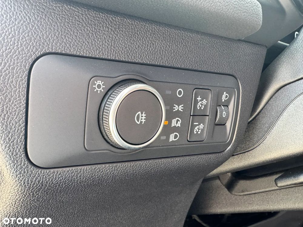 Ford Kuga 2.5 FHEV FWD ST-Line eCVT - 28