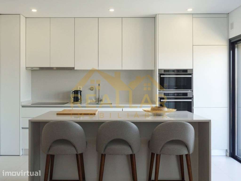 Moradia T3+1 em Esporões - Braga - Grande imagem: 3/24