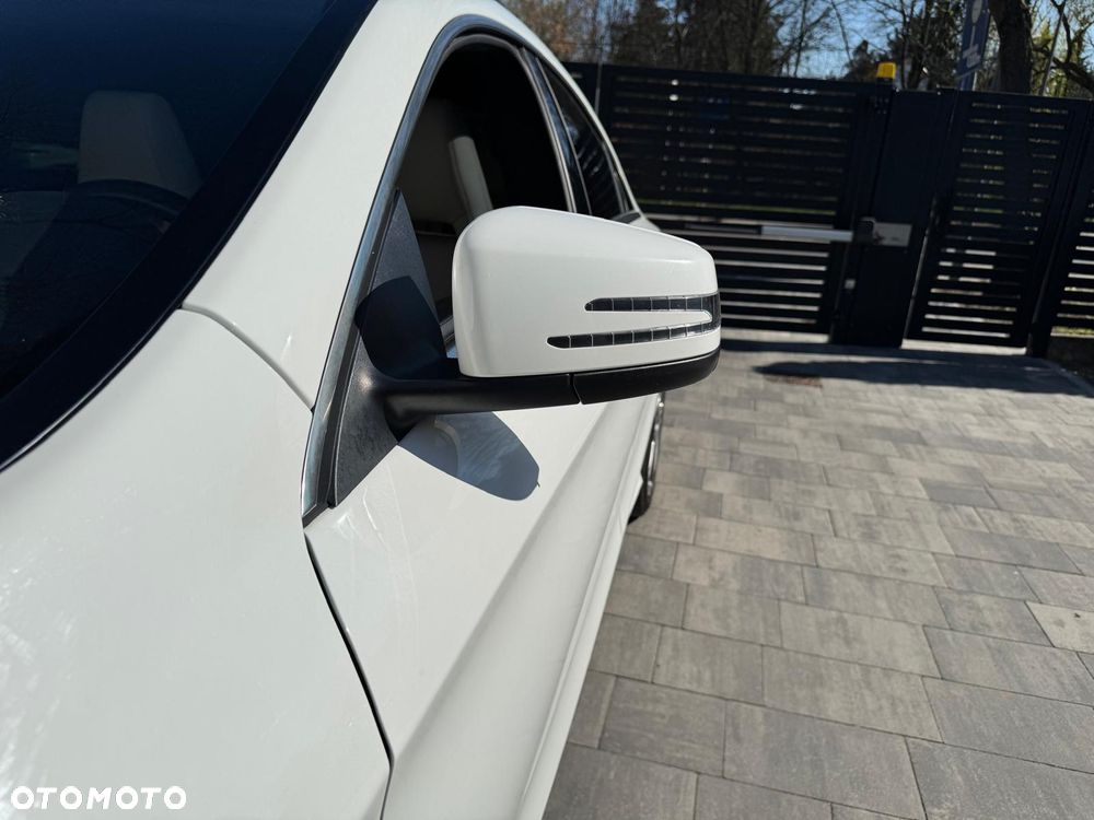 Mercedes-Benz CLA 250 4Matic 7G-DCT Sport - 8