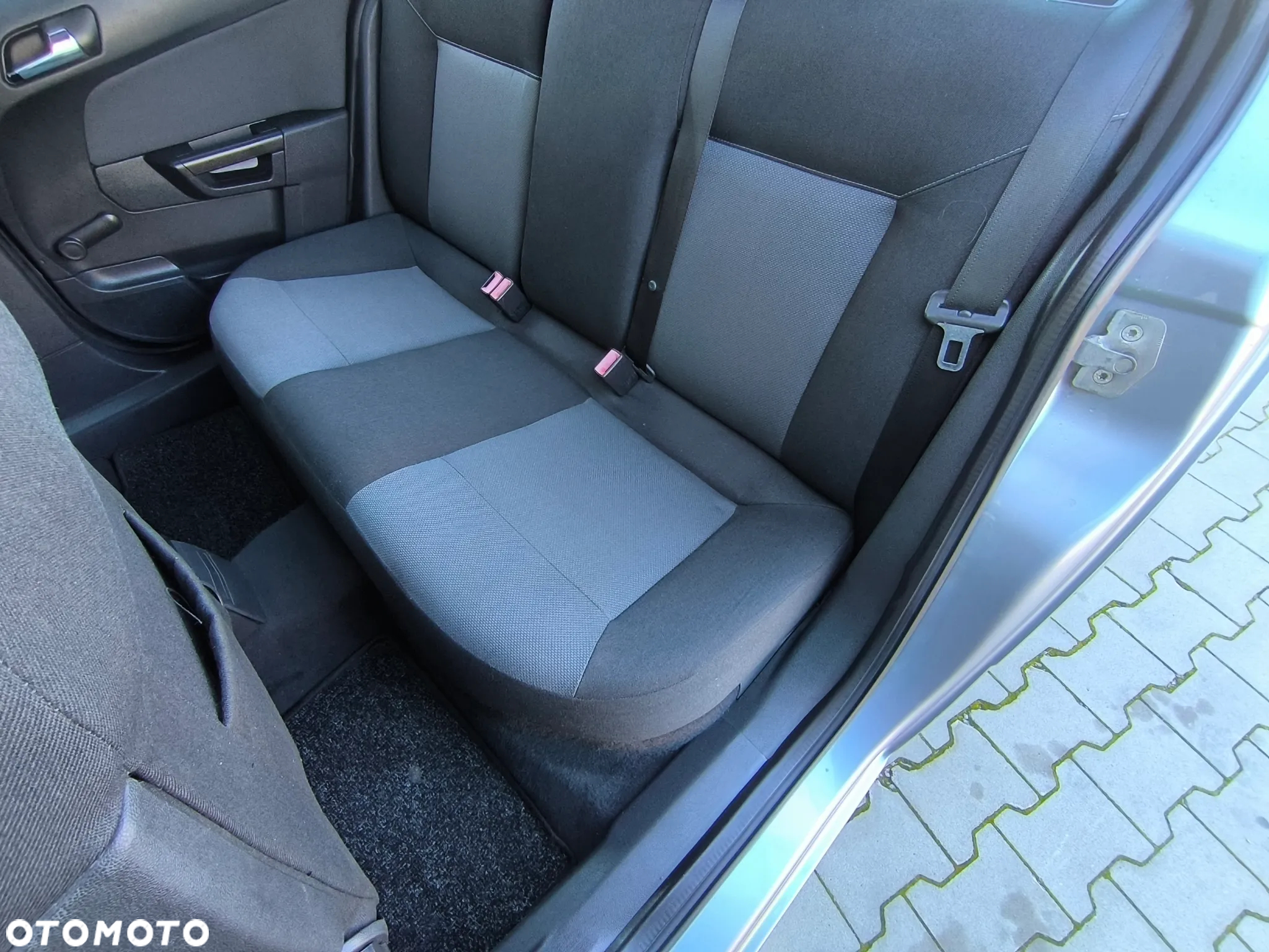 Opel Astra 1.6 - 18
