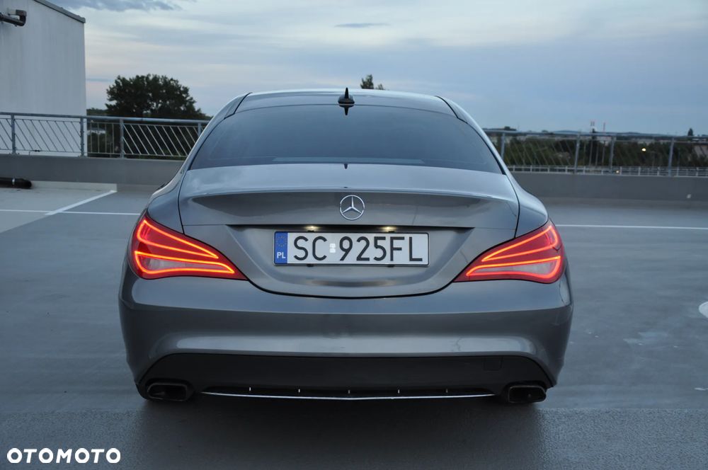 Mercedes-Benz CLA 180 BlueEffICIENCY Edition - 10