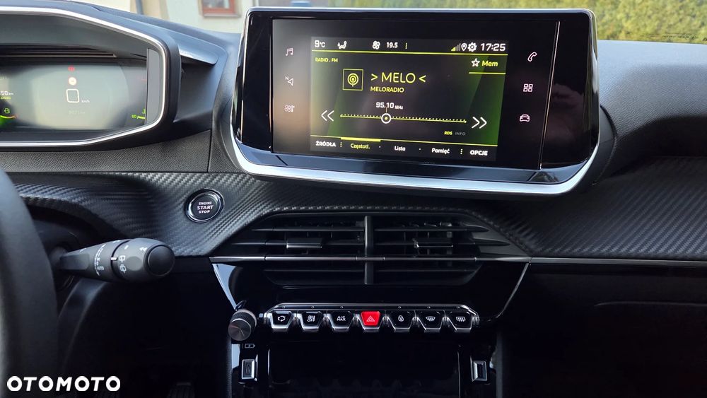 Peugeot 208 1.2 PureTech Allure S&S - 19