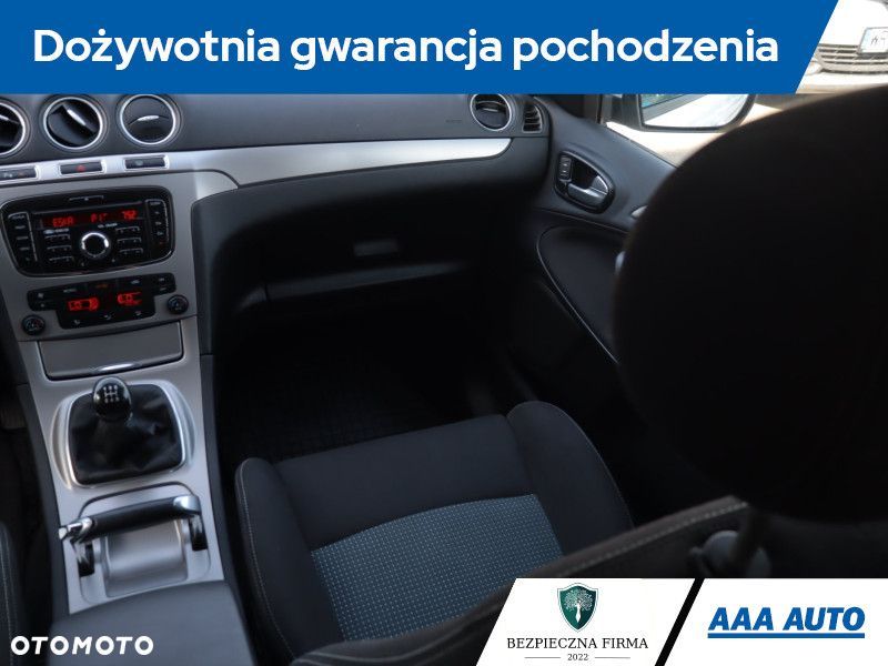 Ford S-Max - 10
