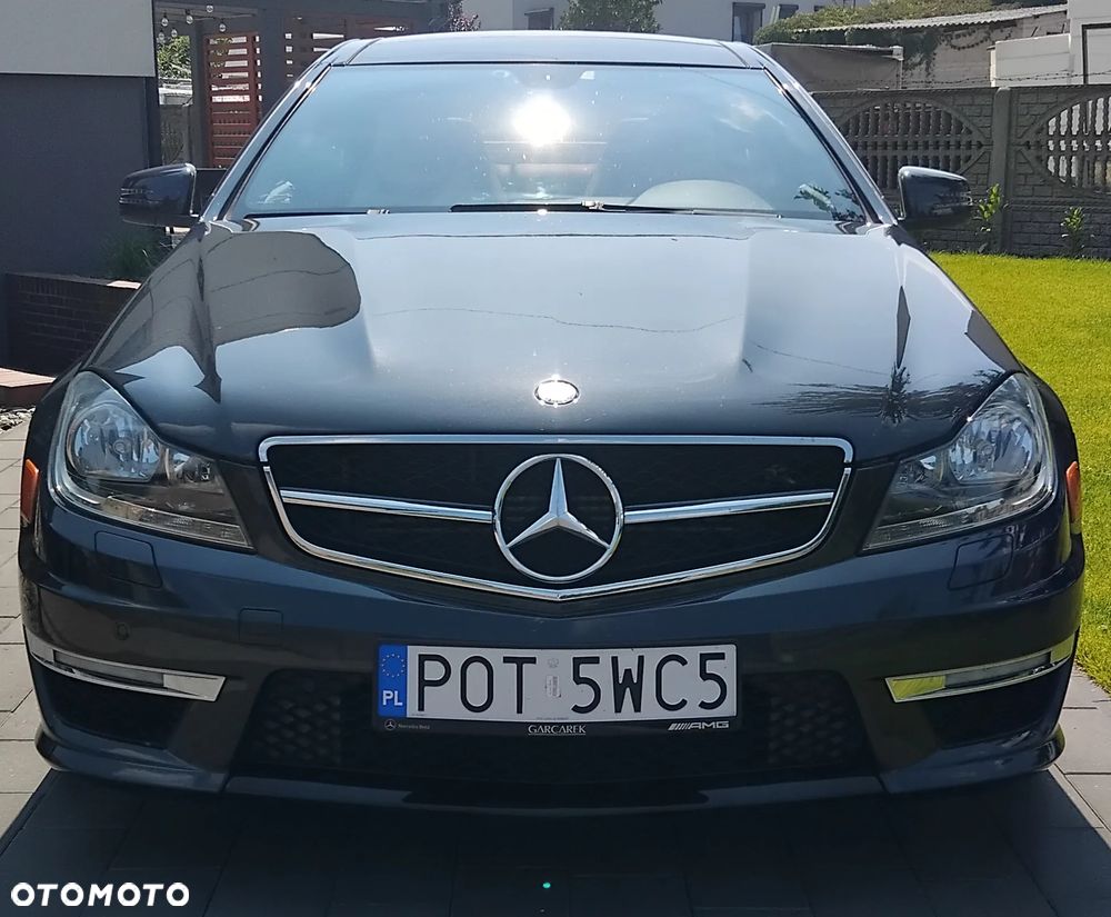 Mercedes-Benz Klasa C 63 AMG AMG SPEEDSHIFT MCT AMG Performance Package - 1