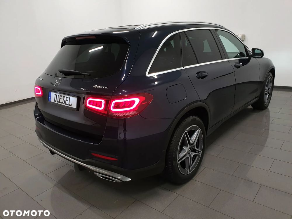 Mercedes-Benz GLC 300 d 4Matic 9G-TRONIC AMG Line Plus - 6
