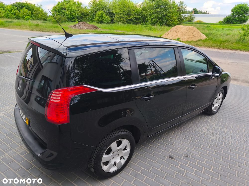Peugeot 5008 - 17