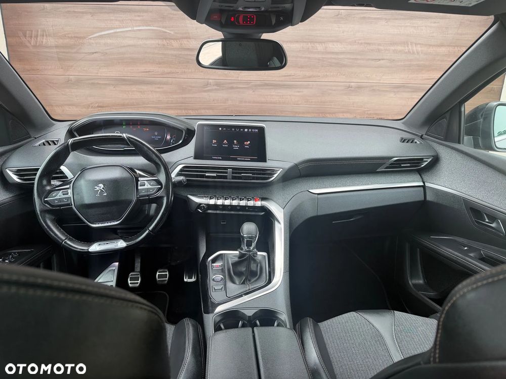 Peugeot 5008 - 19
