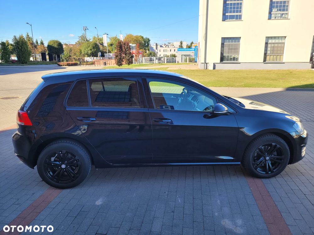 Volkswagen Golf - 8
