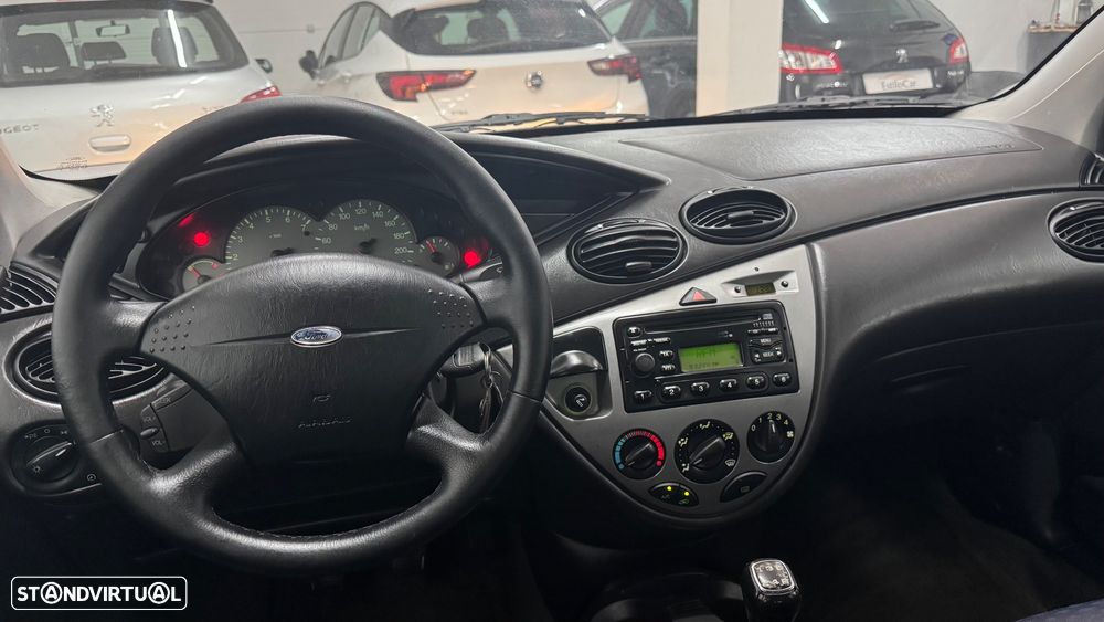 Ford Focus SW 1.8 TDdi Ghia - 20