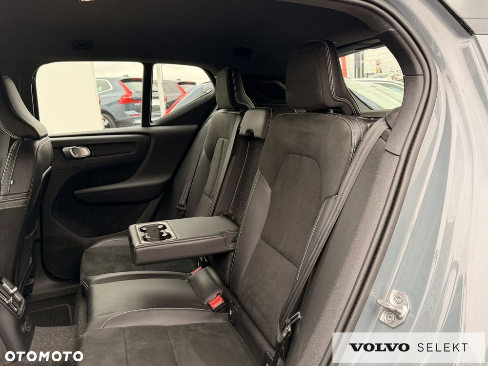 Volvo XC 40 - 22