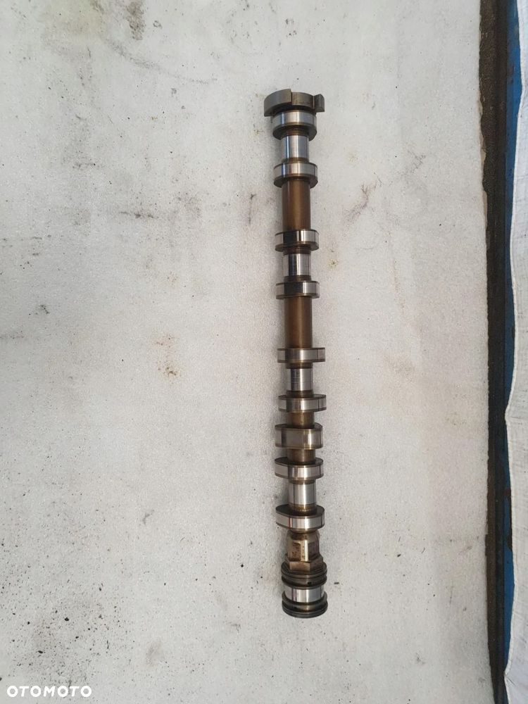 WAŁEK ROZRZĄDU WYDECHOWY BMW F02 N63B44 - 2
