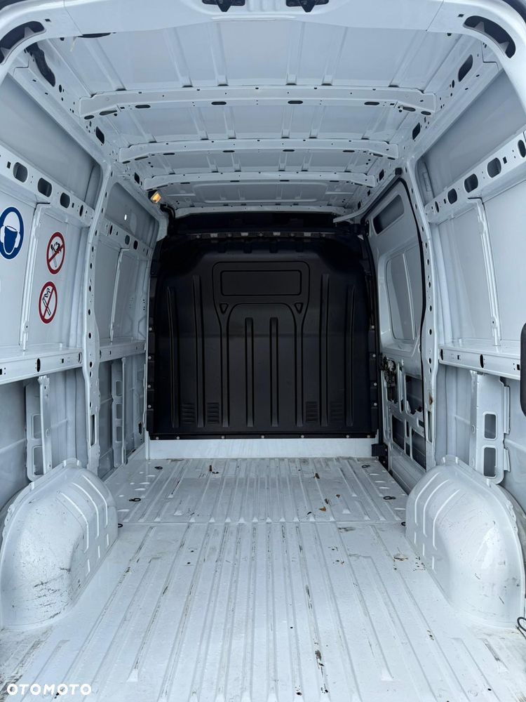 Renault Master - 10