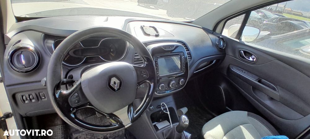 Dezmembram Renault Captur 1.5 dCi K9K 608 - 3